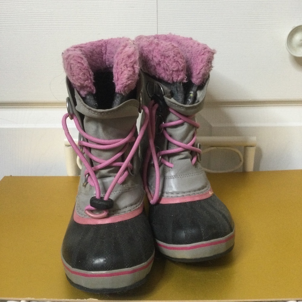 Sorel boots size 1